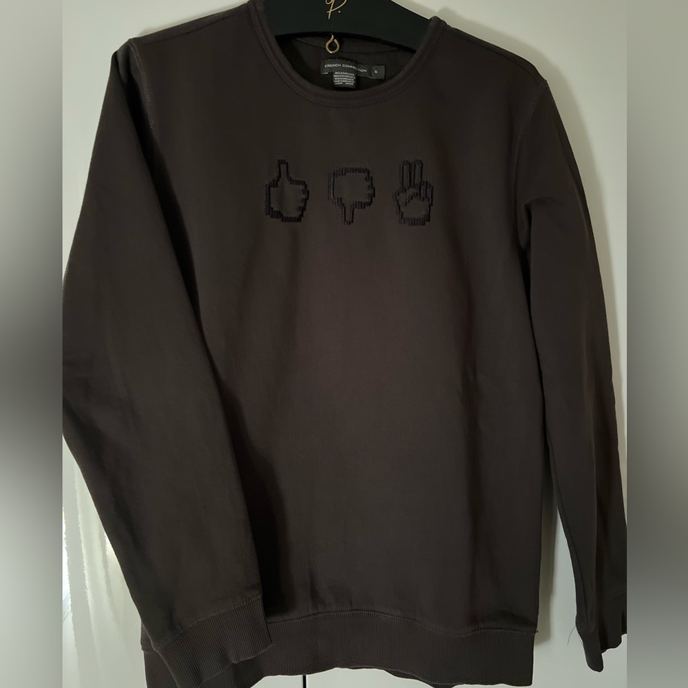 French Connection Emoji Thumbs Black
Crewneck Sweatshirt size S